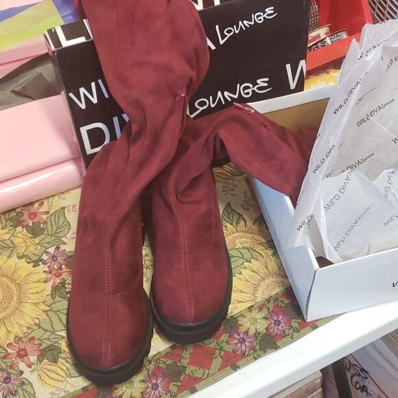 Wild Diva Lounge Vivica Lug Sole Platform Tall Boot sz 8.5, 10 NWT & Box - Picture 3 of 15